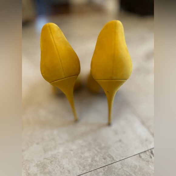Aldo - Mustard Yellow Cassedy Pump - Size 8 - Picture 6 of 9